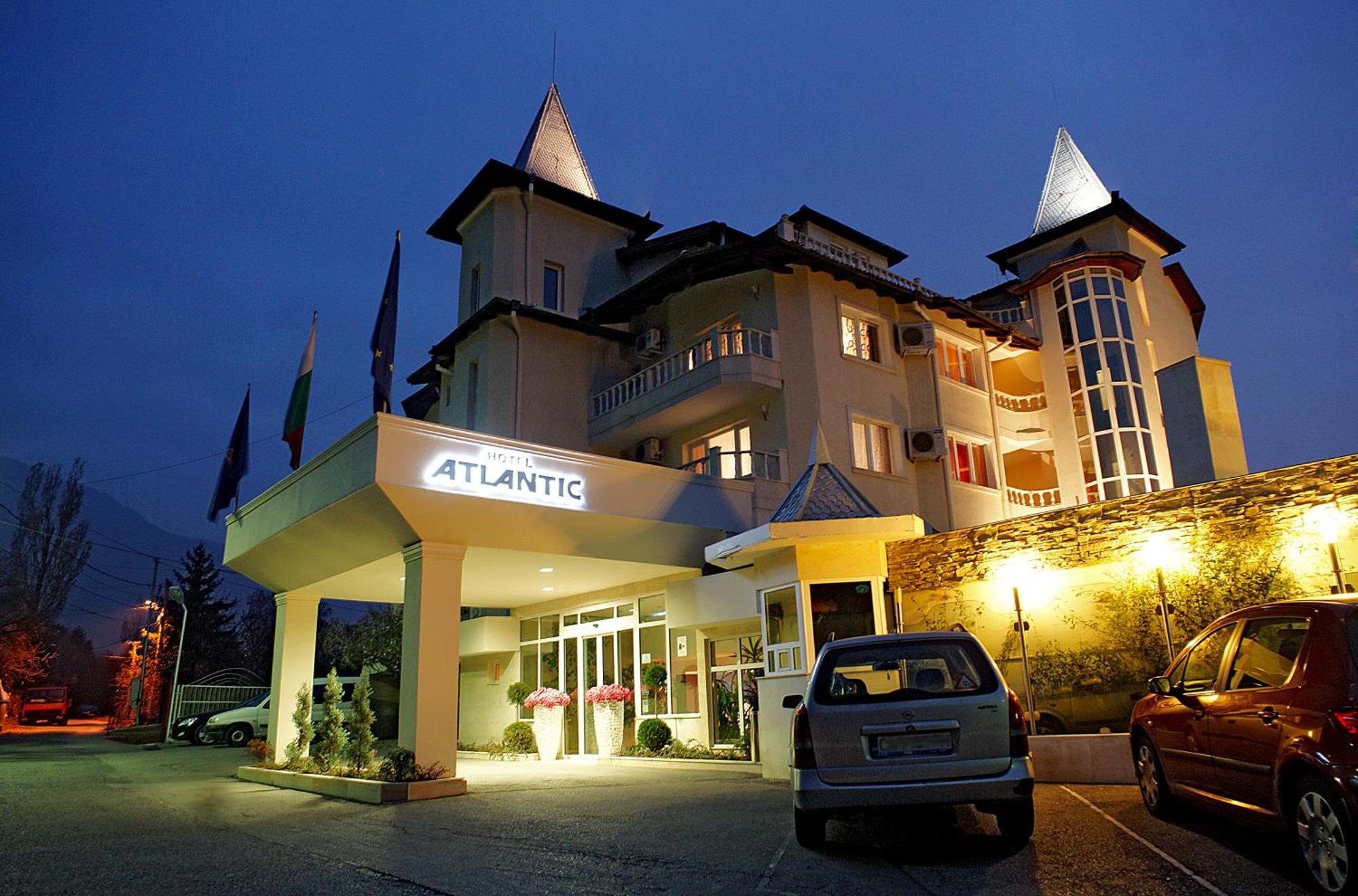 Atlantic Hotel - Free Parking Szófia Kültér fotó
